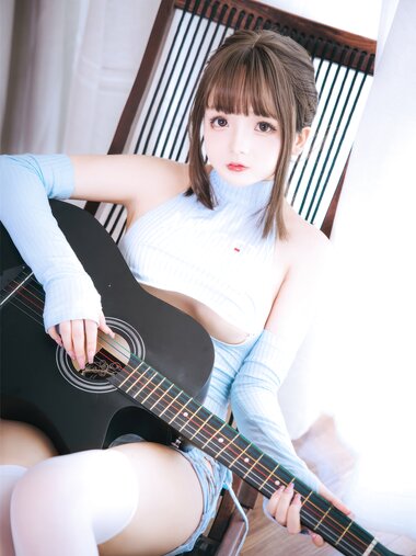[Cosplay] Rinaijiao 日奈娇 - Guitar sister 吉他妹妹
