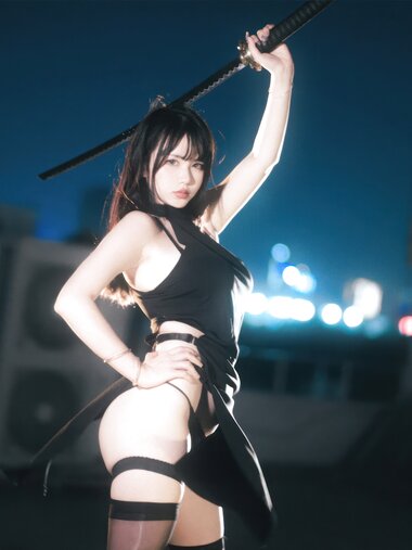 [Cosplay] Tina很妖孽呀 战斗服旗袍