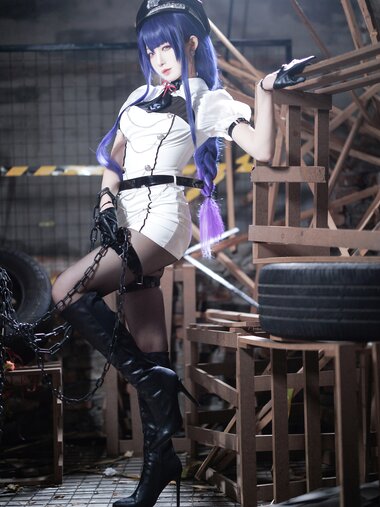 [Cosplay] 封疆疆v 雷电将军女警