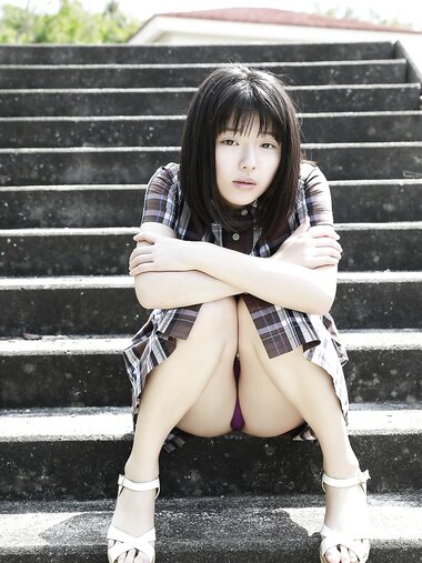 [YS Web] 2019-12-25 Vol.866 葉月つばさ [新時代到来!!! ミラクルすっぴん美少女降臨!!!!][88P 129M]