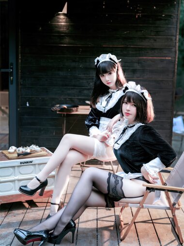 [Cosplay] 面饼仙儿 半半子 Maid姉妹