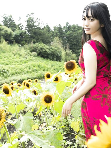 [YS Web] 2020-12-09 Vol.901 脊山麻理子 Mariko Seyama [才女アナウンサーの愛人遊戯][88P 124M]