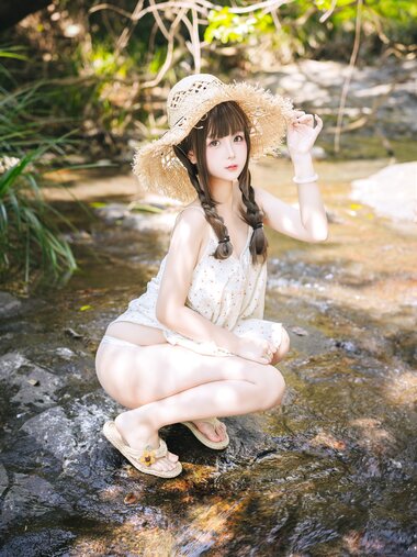 [Cosplay] 日奈娇 山野间