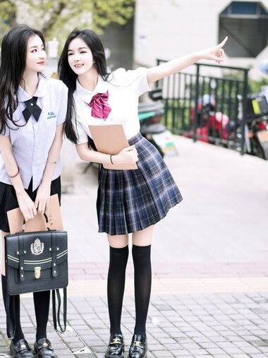 [Cosplay] 鱼子酱Fish 谭小灵 双人JK