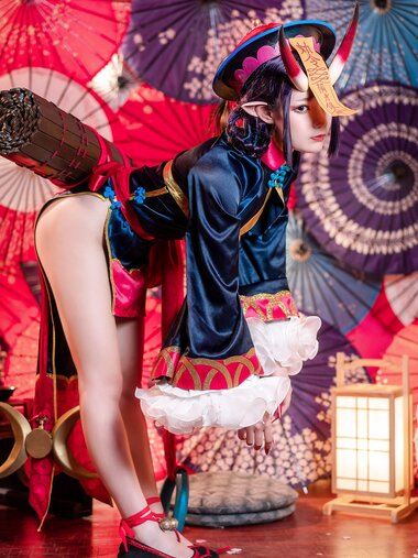 [Cosplay] Wang Pang u 王胖胖u - Drinking Zombie Boy 酒吞僵尸童子
