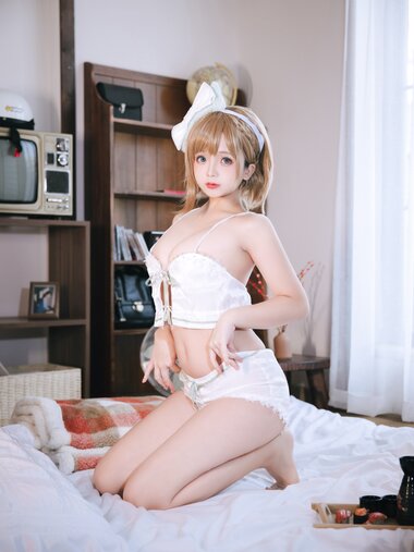 [Cosplay] 日奈娇 居家