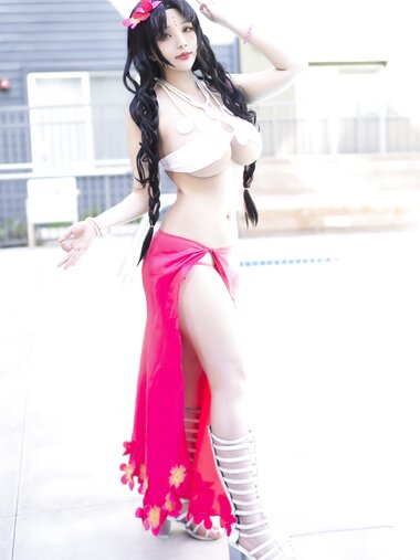 [Cosplay] Hana Bunny - Kiara Sessyoin