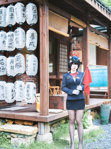 [Cosplay] 半半子 – ガイド春日ツバキ [86P6V-593MB]