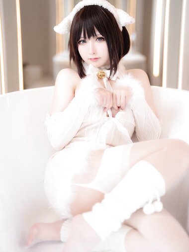[Cosplay] 樱梨梨 羊了个羊