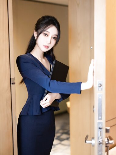 [Cosplay] 玥儿玥 秘书OL装
