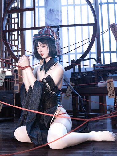 [Cosplay] 桃良阿宅 华甲小僵尸