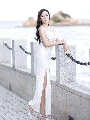 [Cosplay] 王馨瑶Yanni 白色裙子灰色旗袍