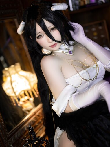 [Cosplay] 樱梨梨 雅儿贝德