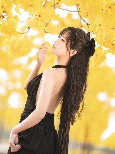 [Cosplay] myeo0 萌芽儿o0 - Ginkgo trees in autumn and yellow wind chimes in spring. 秋有银杏 春有黄风铃