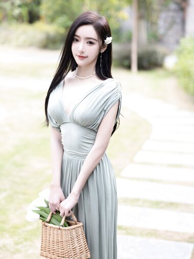 [Cosplay] 王馨瑶Yanni 豆绿色连衣裙白色泳衣