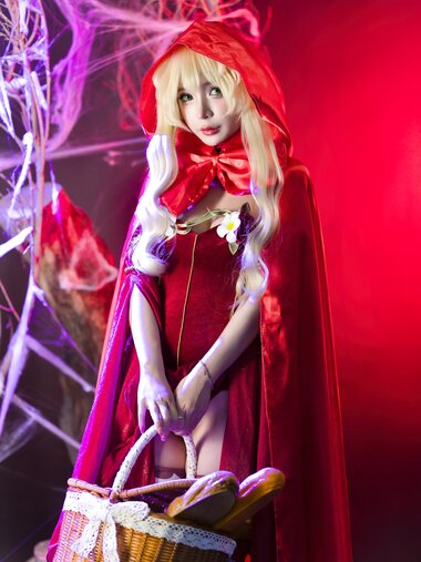 [Cosplay] Umeko J Red Riding Hood