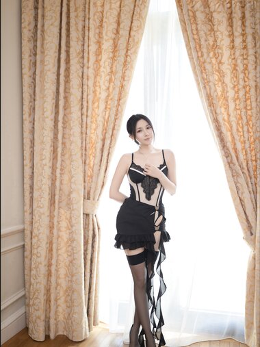 [Cosplay] 鱼子酱 范思哲写真