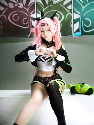 [Cosplay] ZinieQ Nicole Zenless Zone Zero