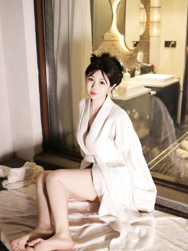 [XR Uncensored] Chen Xiaohua (陈小花) - SPA热油按摩内购版