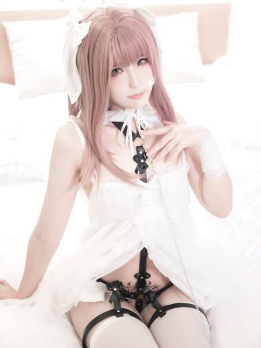 [Cosplay] Quan冉有点饿 初音酱