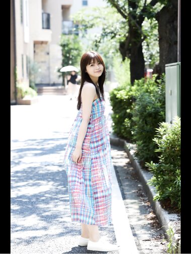 FRIDAY GOLD 浜浦彩乃「初ビキニ撮り下ろし」プラチナ10カット