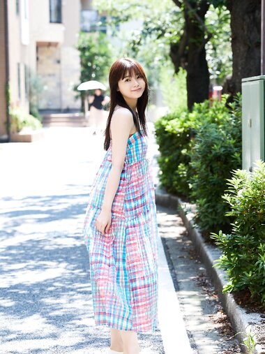 FRIDAY GOLD Hamaura Ayano 浜浦彩乃