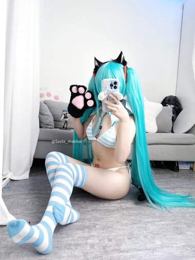 [Cosplay] Seele麦麦 初音