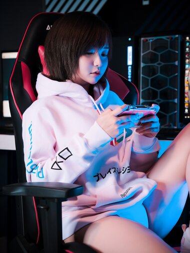 [Cosplay] Potato Godzilla - Casual Lonley Gamer