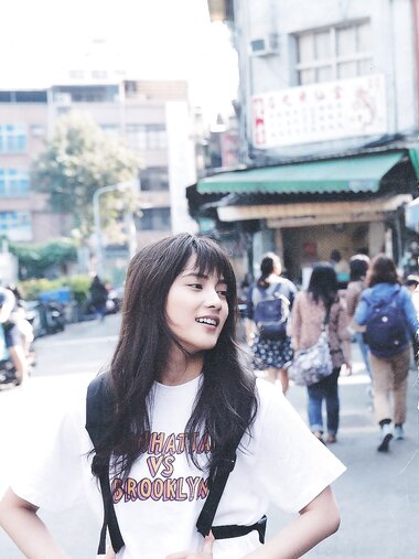 [Photobook] 2017.03.22 入山杏奈ファースト写真集 美しい罪