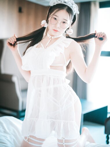 [DJAWA] Pia (피아) - Sheer Chiffon Apron