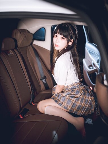[COSPLAY] usejan蓝蓝 - 奔驰[40P-75MB]
