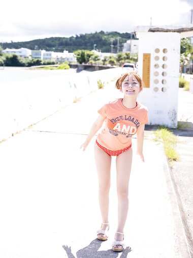 [Graphis] 2022-09-16 Gals - Hikari Aozora 青空ひかり 『 Happy Smile! 』 SET 01 [20P23.1 Mb]