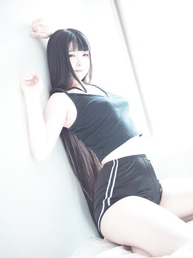 [COSPLAY] 落落Raku – Weekend (2022.05)