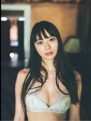 FRIDAY GOLD 山下リオ 赤裸々な女神