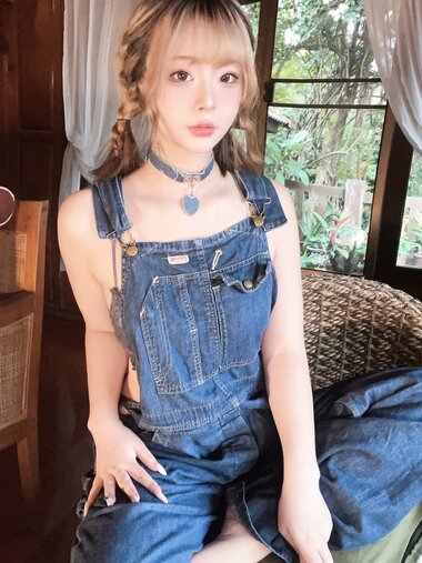 [Cosplay] yuuhui玉汇 背带裤妹妹