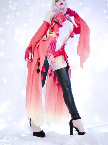 [Cosplay] Mikomi Hokina - Inori