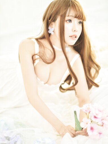 [Cosplay] Ely - White Dress