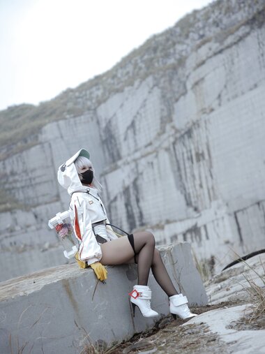 [Cosplay] G44 不会受伤 - Flower The Broken Music Box《快要坏掉的八音盒》