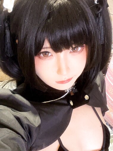 [Cosplay] Quan冉有点饿 中华女仆