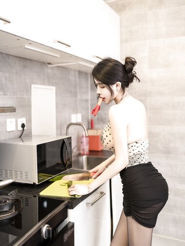 [Cosplay] 李若汐 厨房女仆