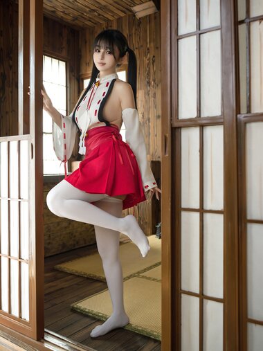 [Cosplay] 桜井宁宁 纺愿缘结