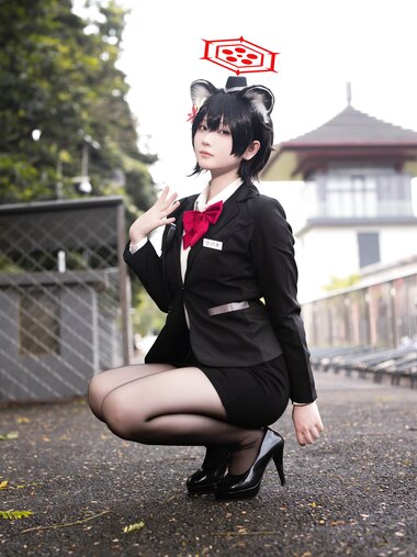[Cosplay] 屿鱼 蔚蓝档案 春日椿 导游