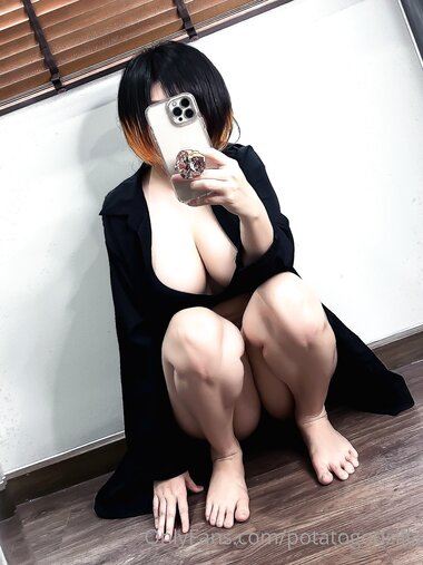 [Cosplay] Potato Godzilla - July