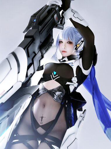 [Cosplay] Banbanko 半半子 - Durandal