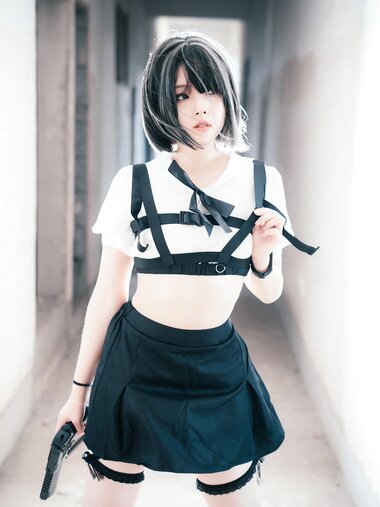 [Cosplay] Natsuko夏夏子 - 绑带特工