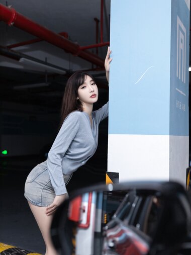 [Cosplay] 陆萱萱 - 震动棒调情