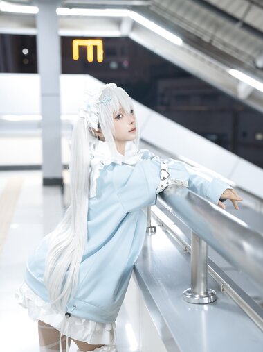 [Cosplay] Chun Momo 蠢沫沫 - Blue Light 水色