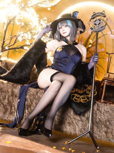 [Cosplay] 屿鱼 - 金装猫猫头