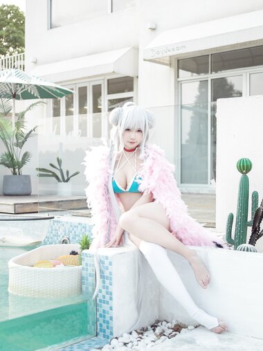 [Cosplay] 麻花麻花酱 - 可畏泳装