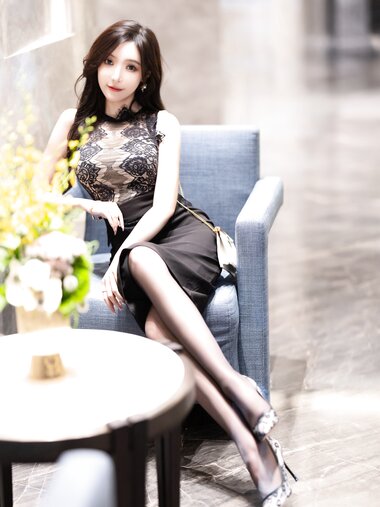 [Cosplay] 王馨瑶 - 吊带连衣长裙